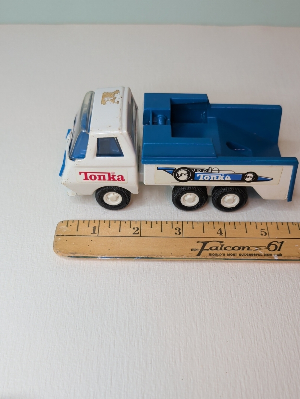 Tonka White and Blue Flatbed Tow Truck Toy